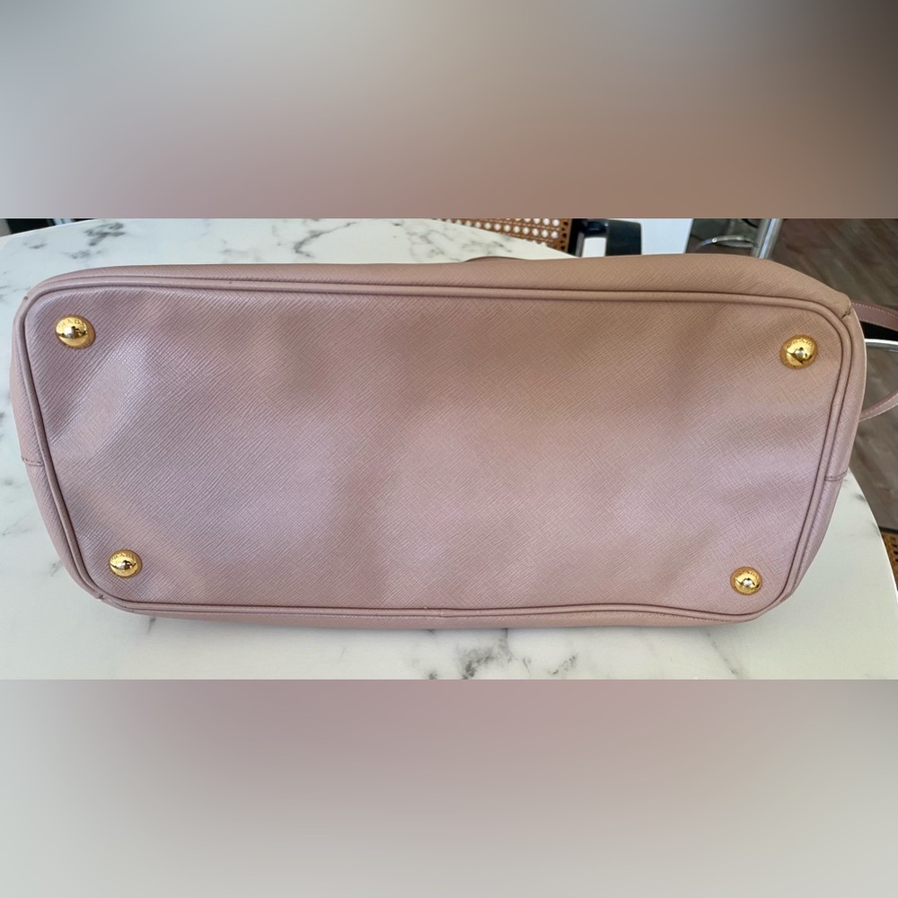Prada Galleria Saffiano pink cream medium cross body bag - Picture 12 of 12